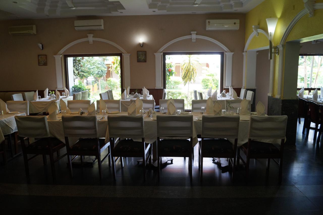 Hotel Badami Court Bagian luar foto